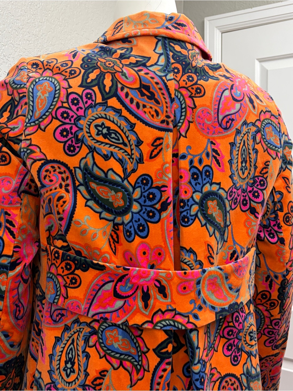 Boden Orange Paisley Velvet  Button-Front Long Sleeve Coat - Size 14 - Picture 7 of 16